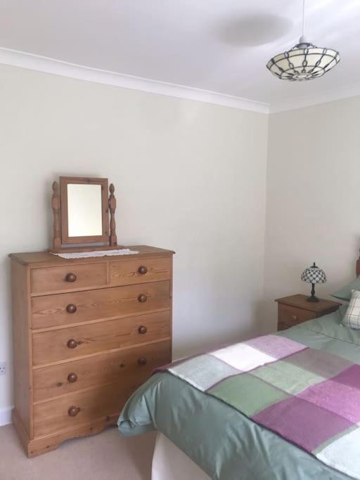 No 96 Chapel Lane - Self Contained Cottage In The Heart Of Butleigh 外观 照片