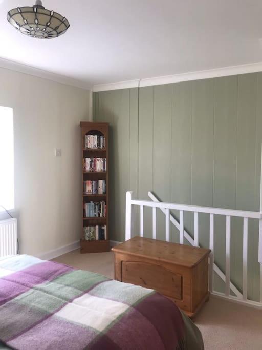 No 96 Chapel Lane - Self Contained Cottage In The Heart Of Butleigh 外观 照片