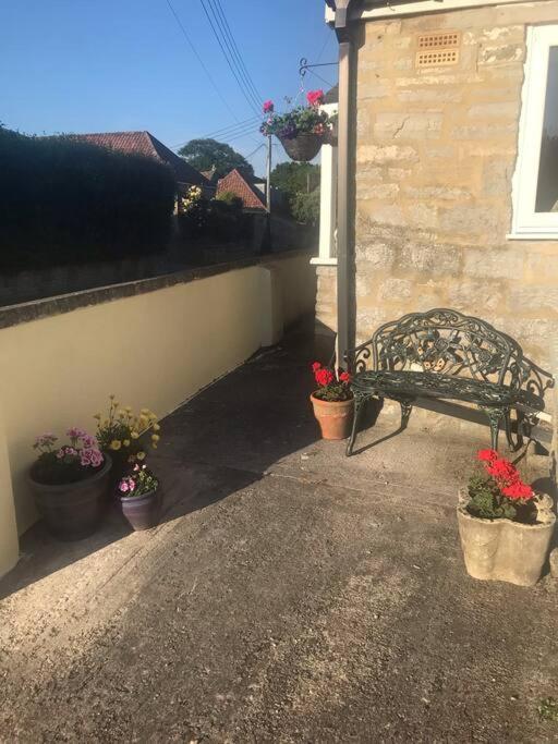 No 96 Chapel Lane - Self Contained Cottage In The Heart Of Butleigh 外观 照片